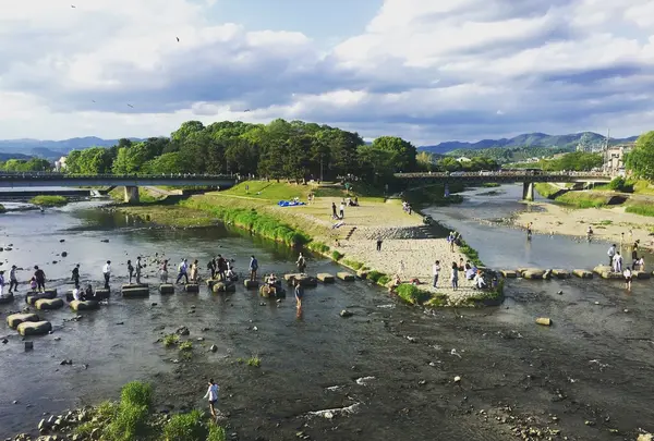 鴨川公園