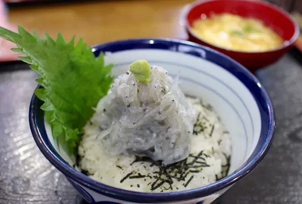 お食事処渡舟