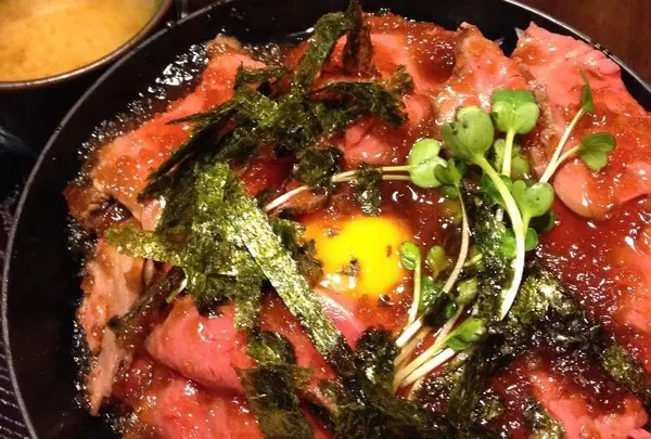 炭火ステーキひだまり庵