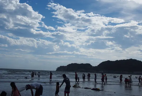 由比ヶ浜海岸 (Yuigahama Beach)