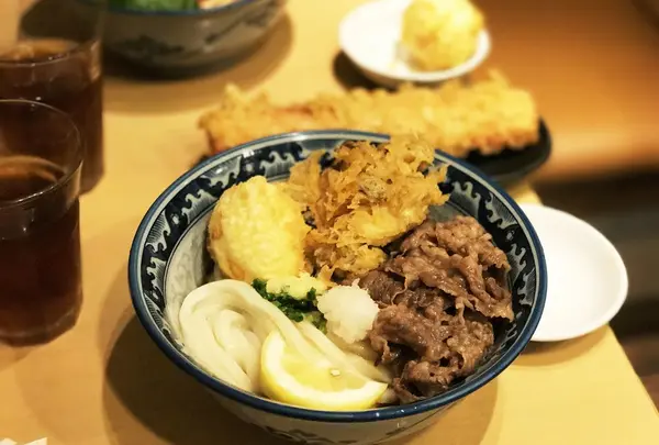 梅田 釜たけうどん