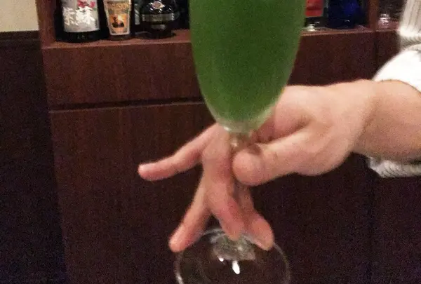 Bar  &  Cafe  Y