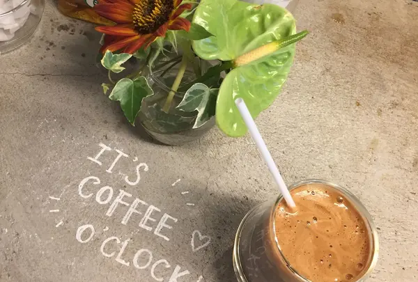 essence cafe
