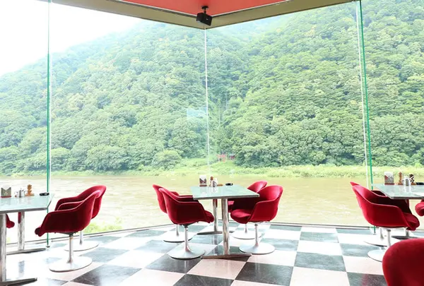 パーラー白糸の滝