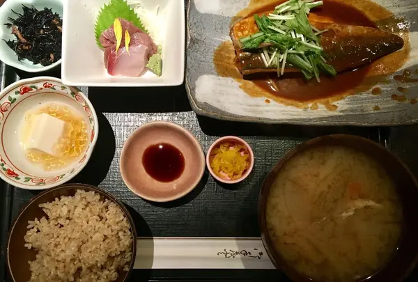 海遊山楽 ゆう 銀座店
