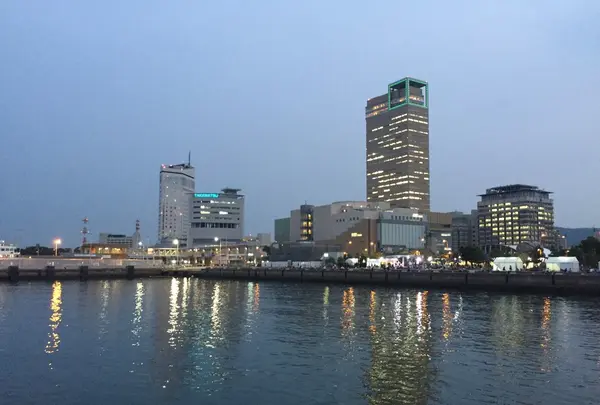 高松港