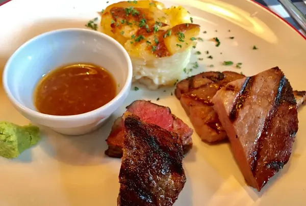 SIXMARS Steak&Barの写真・動画_image_259600