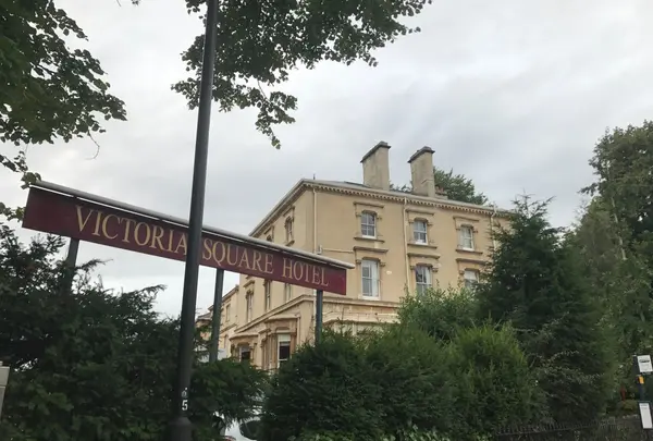 Victoria Square Hotel