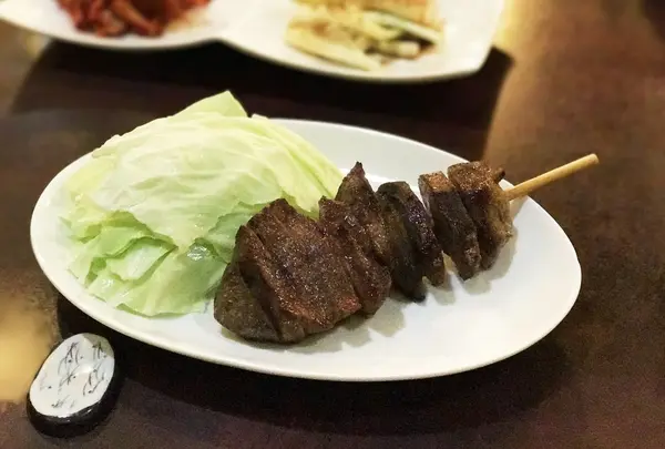 たんや
