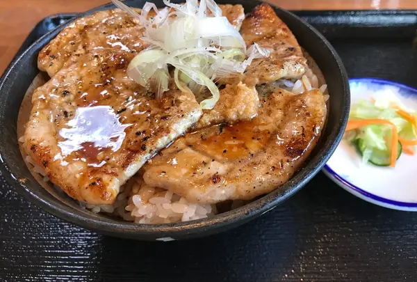 豚丼屋くまうしの写真・動画_image_262965