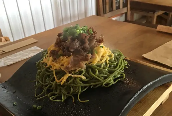 瓦そばと珈琲と。シガ食堂
