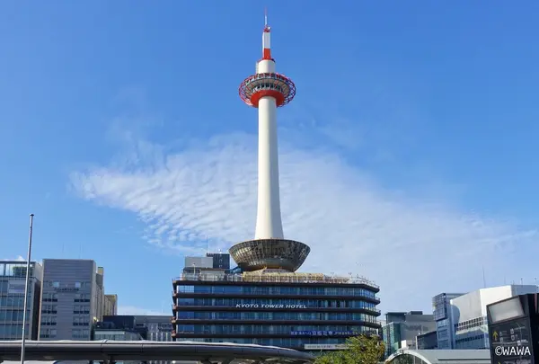 京都タワー（京都駅前）