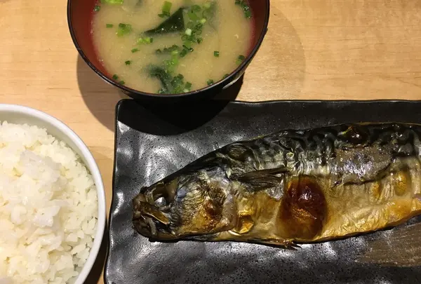 つきじde丼どん