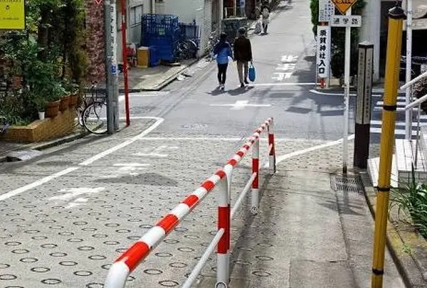 須賀神社前十字路
