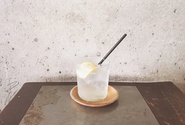 Nui. HOSTEL & BAR LOUNGE