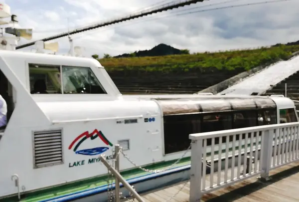 宮ヶ瀬湖遊覧船