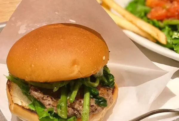 the 3rd Burger 新宿大ガード店