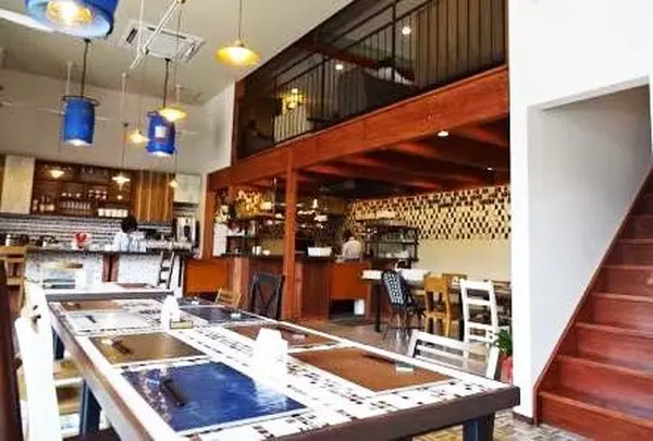 SWANTILE CAFE