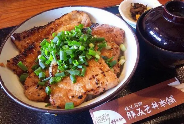 秩父名物 豚みそ丼本舗 野さか