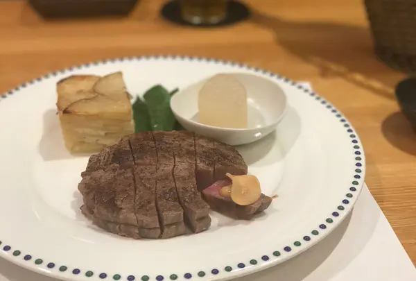 ステーキ・つじ