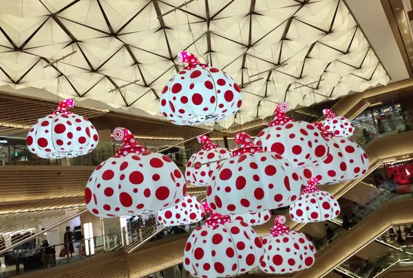 ギンザ シックス（GINZA SIX）