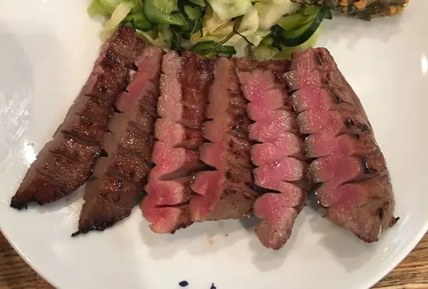 牛たん炭焼 利久 北目町店