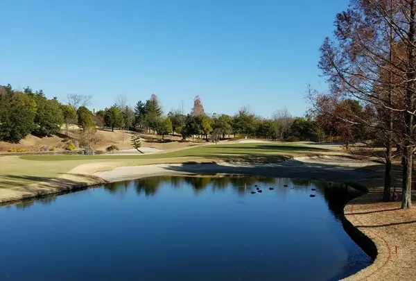 石坂ゴルフ倶楽部