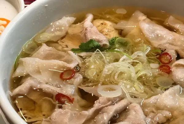 遊食豚彩いちにいさん
