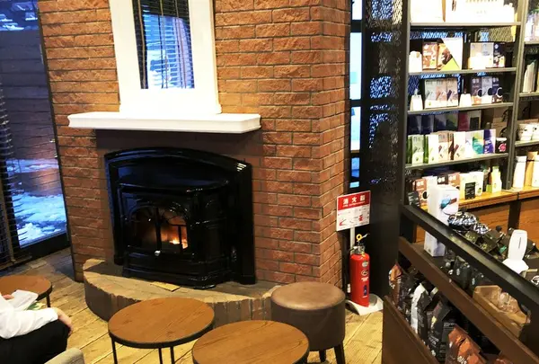 スターバックスコーヒー 函館ベイサイド店（STARBUCKS COFFEE）