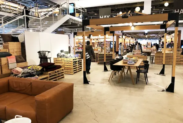 函館 蔦屋書店