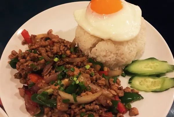 ケーラッシュ インヂイアン&ネプリーズ レストラン