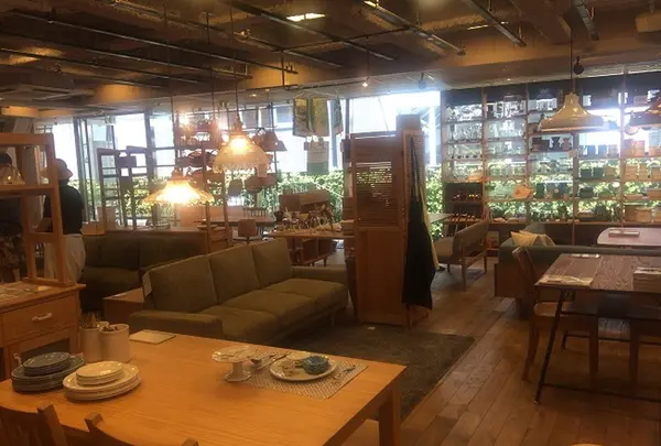 MOMO natural 自由が丘店