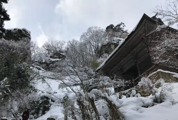 立石寺仁王門
