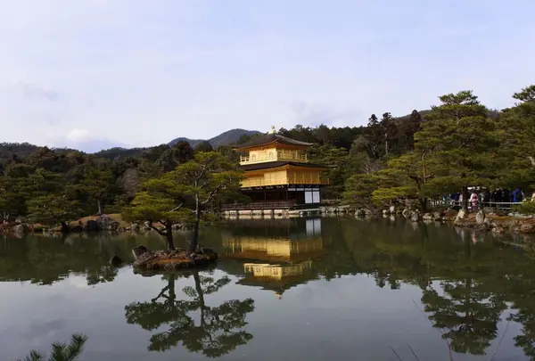 金閣寺（鹿苑寺）