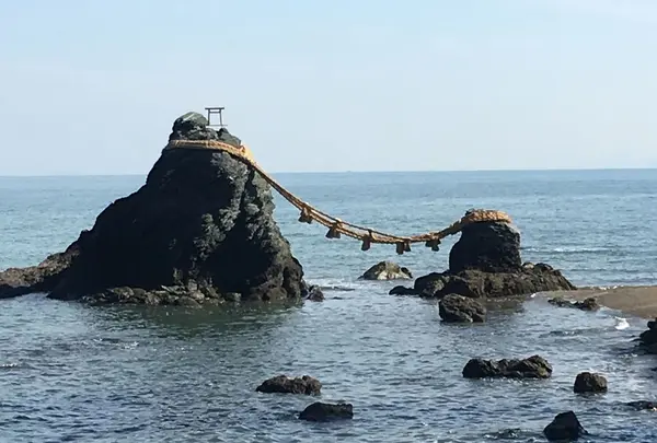 夫婦岩