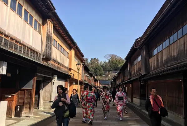 ひがし茶屋街