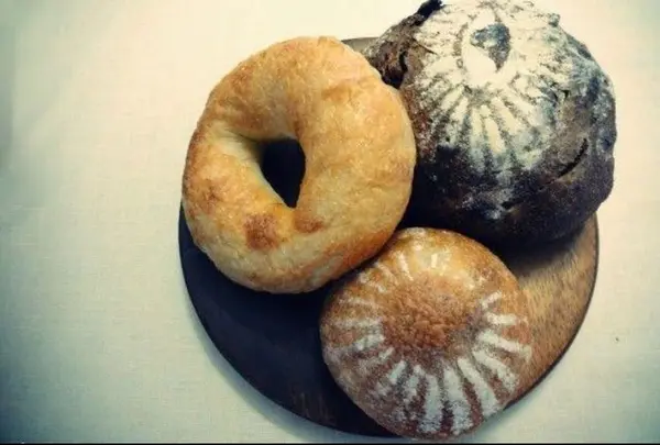 パラダイス　アレイ　ブレッドカンパニー （PARADISE ALLEY BREAD & CO.）