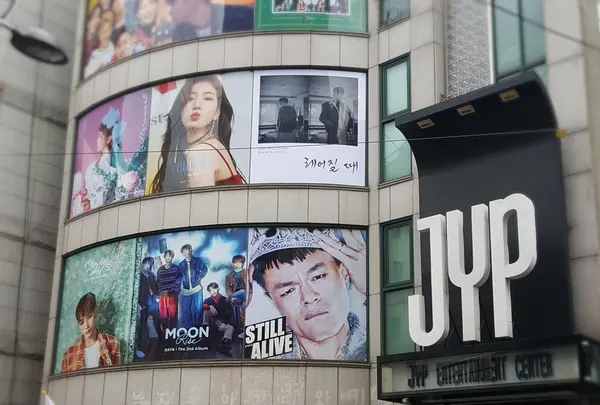 JYP