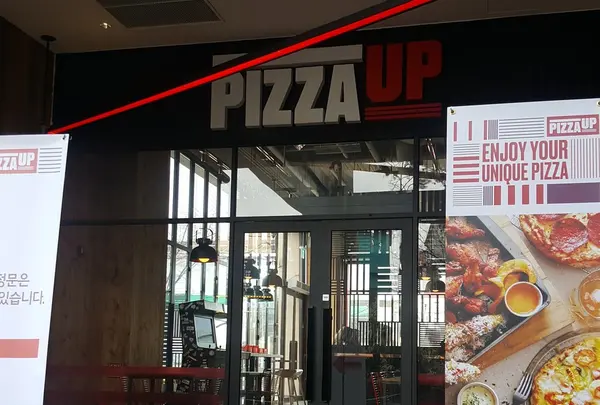 pizza up