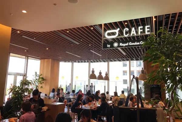 Q CAFE by RoyalGardenCafe