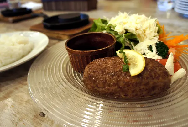 タヴェルナハンバーグ