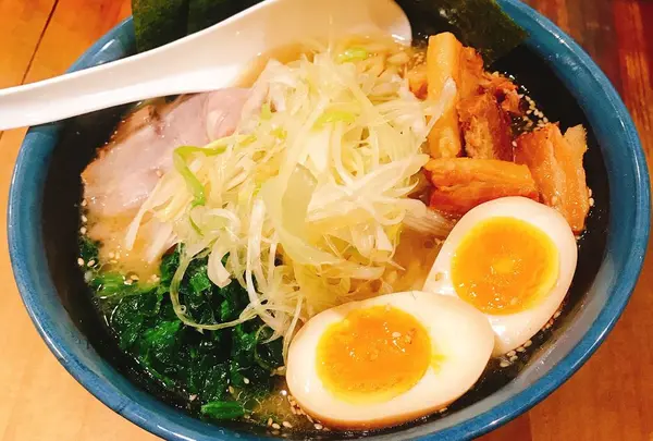 豚骨醤油らーめん 福気