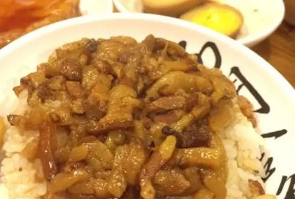 西門金鋒魯肉飯 西門総店