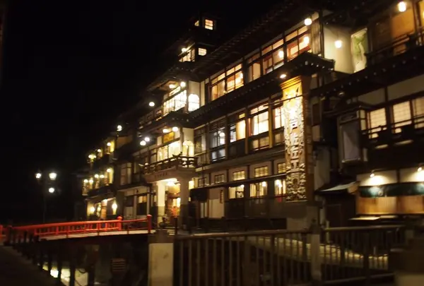 銀山温泉
