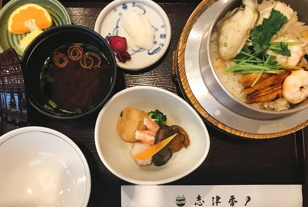 志津香釜飯