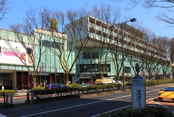 表参道ヒルズ