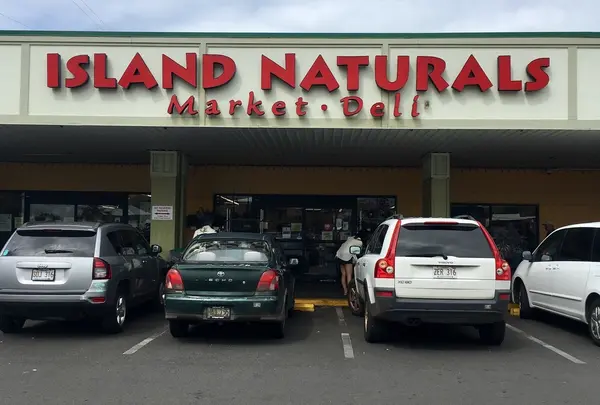 Island Naturals Hilo Market & Deli