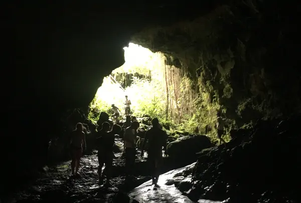 カウマナ・ケイブス