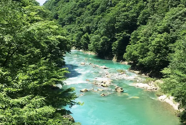 抱返り渓谷