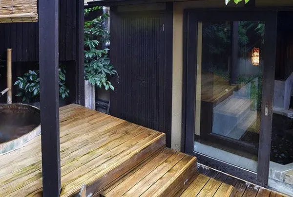 島宿真里